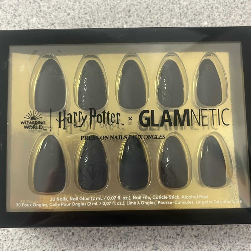 Harry Potter Deathly Hallows Press-on by Glamnetic